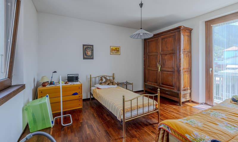 AMPIA E PITTORESCA CASA DI 7.5 LOCALI CON GIARDINO A VACALLO (6)