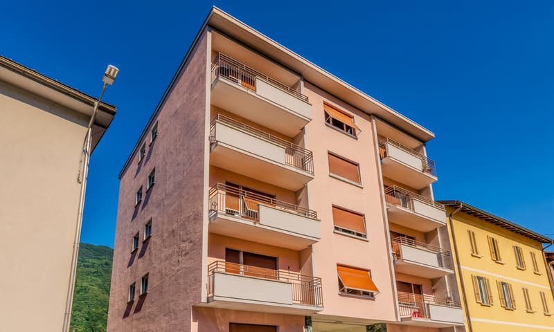 MODERNO E AMPIO 3.5 LOCALI INTERAMENTE RINNOVATO A TAVERNE (8)
