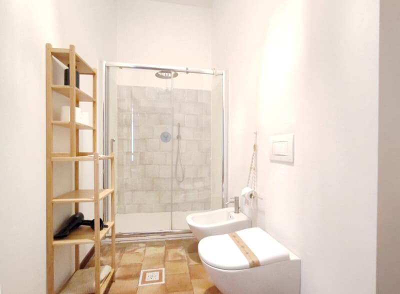 TRILOCALE RISTRUTTURATO CON BALCONE E PARCO A MILANO (9)