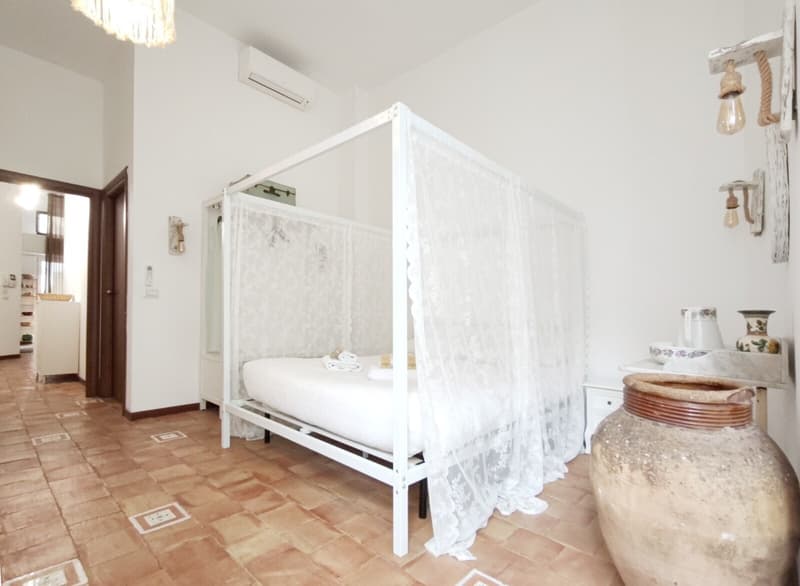 TRILOCALE RISTRUTTURATO CON BALCONE E PARCO A MILANO (4)