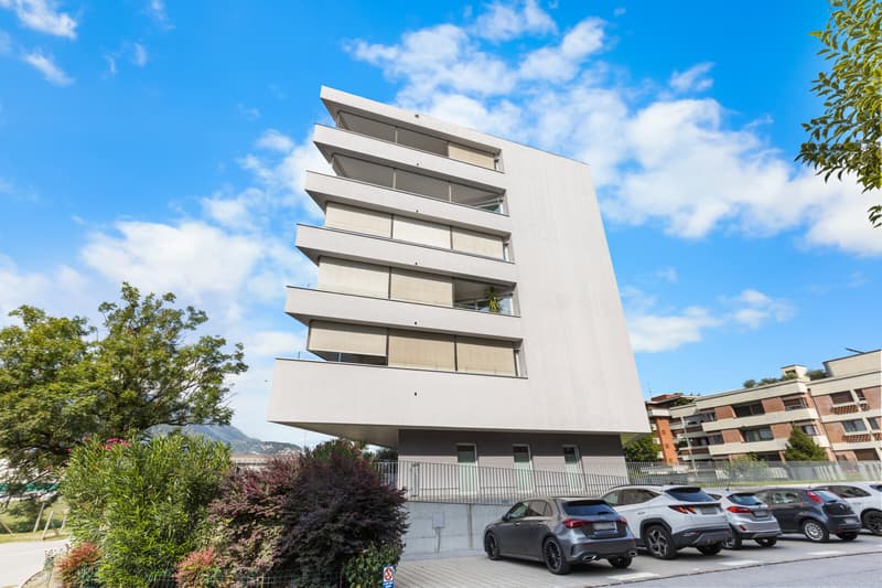 MODERNO 3.5 LOCALI CON GRANDE TERRAZZA AD AGNO (9)