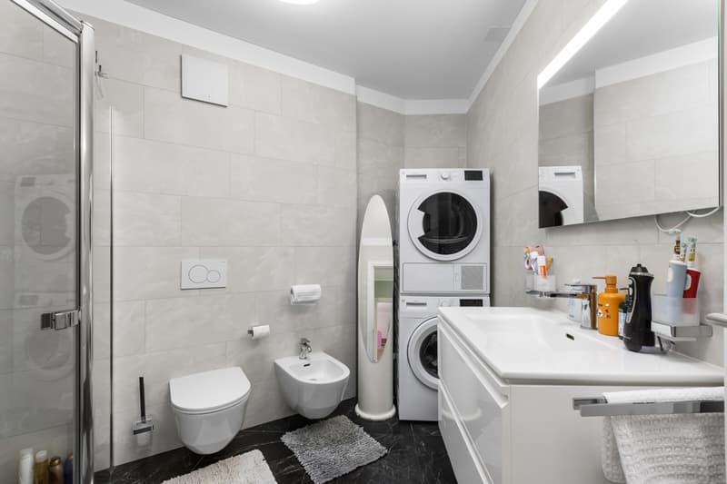 MODERNO 3.5 LOCALI CON GRANDE TERRAZZA AD AGNO (8)