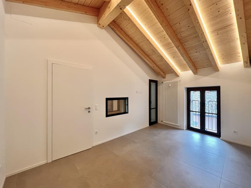 AFFITTASI GRAZIOSO 2.5 LOCALI CON BALCONE A RIVA SAN VITALE (5)