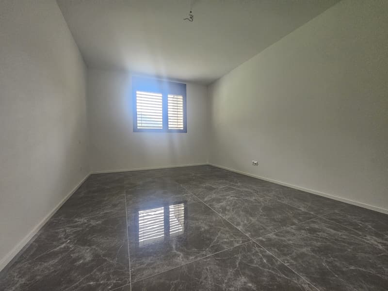 AFFITTASI NUOVO 2.5 LOCALI CON VISTA APERTA A LUMINO (1)