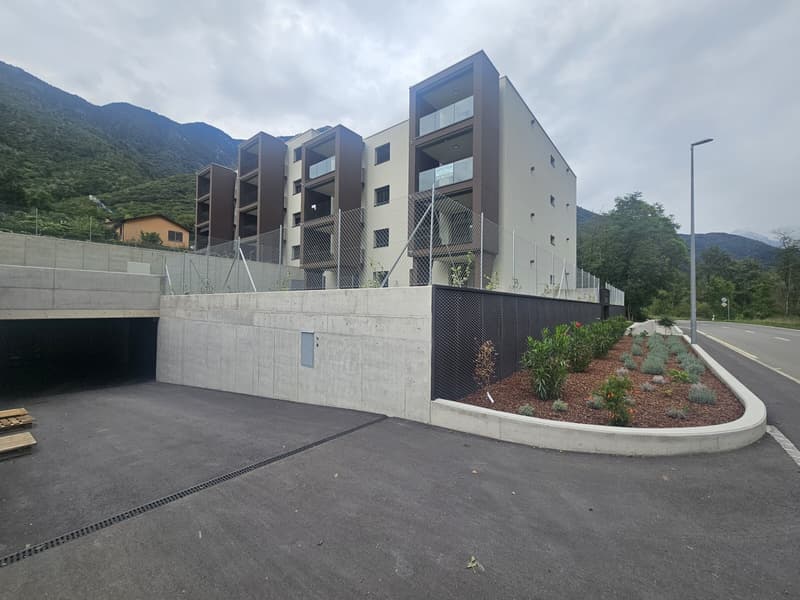 AFFITTASI NUOVO 2.5 LOCALI CON VISTA APERTA A LUMINO (9)