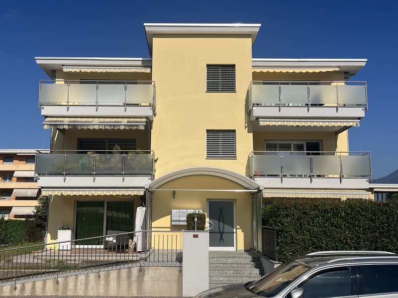 LUMINOSO ATTICO DI 3.5 LOCALI CON TERRAZZA A BIOGGIO (12)