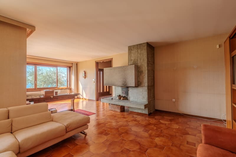 VILLA DI 6.5 LOCALI CON AMPIO GIARDINO E PRIVACY A CORTEGLIA (2)