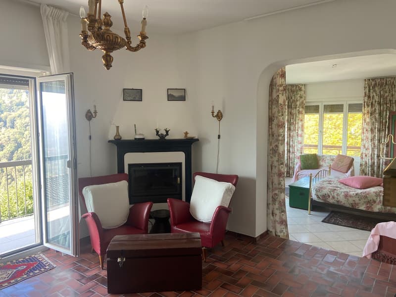 CASA DI 2 APPARTAMENTI CON VISTA PANORAMICA IN VAL DI MUGGIO (6)