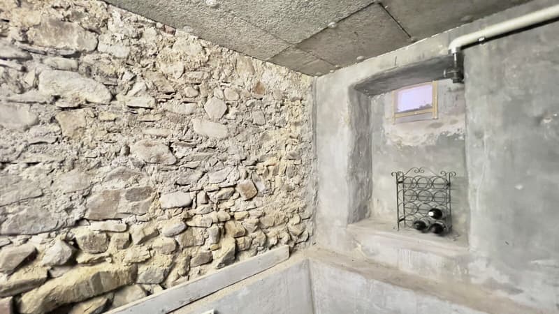 AFFARE - ACCOGLIENTE DUPLEX 3.5 LOCALI NEL CUORE DI PURASCA (12)