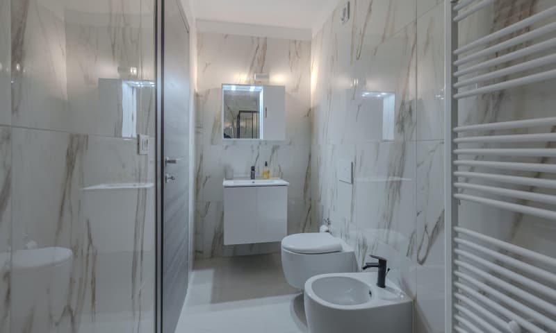 INVESTIMENTO IDEALE - RISTORANTE E HOTEL AVVIATI A MAGLIASO (12)