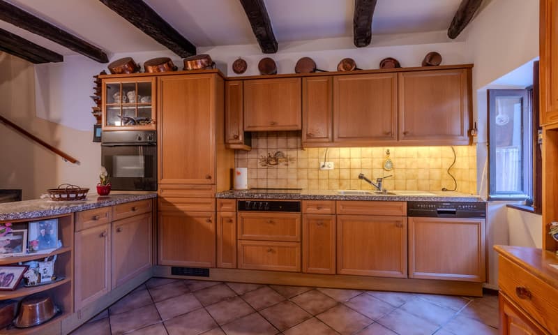 GRANDE CASA RUSTICA DI CHARME DI 4.5 LOCALI A CABBIO (5)