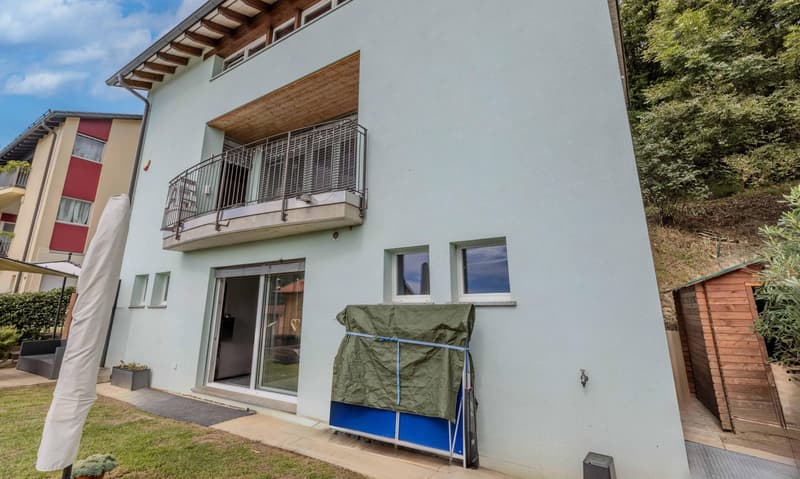 SPAZIOSA CASA DI 6.5 LOCALI CON GIARDINO A MIGLIEGLIA (12)