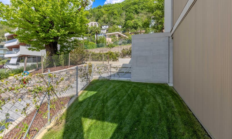 SPLENDIDO 2.5 LOCALI CON GIARDINO E VISTA LAGO A BISSONE (7)