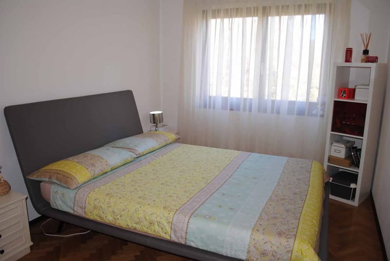ATTICO DUPLEX MANSARDATO 5.5 LOCALI CON PISCINA A COMANO (8)