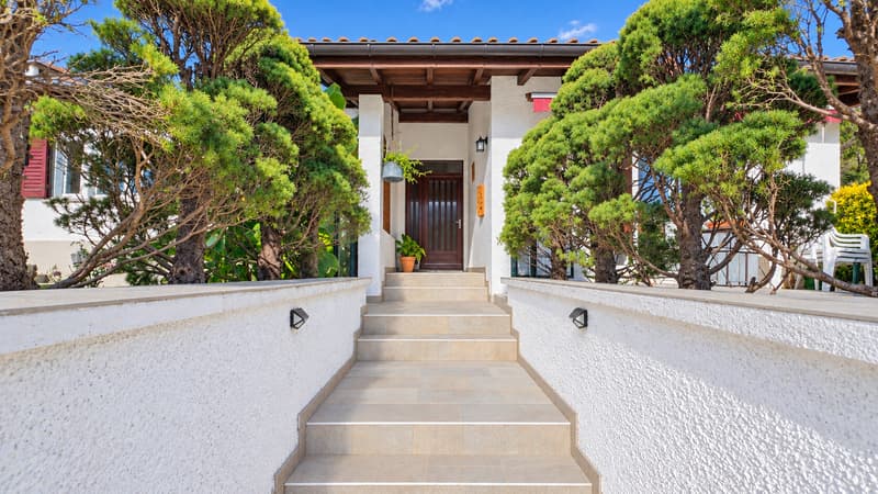 CASA BIFAMILIARE DI 7 LOCALI CON GRANDE GIARDINO A SESSA (7)
