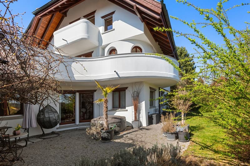 Wunderbares grosszügiges Landhaus an privilegierter Wohnlage (2)