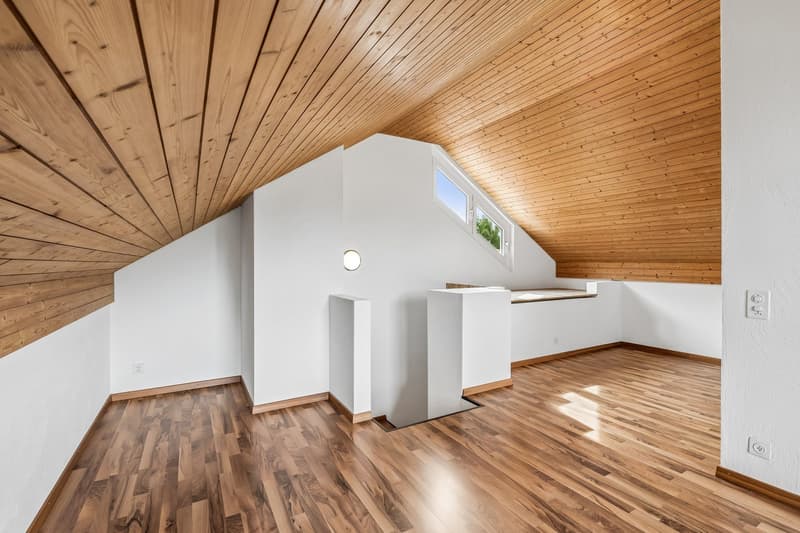 Grosszügiges Zuhause mit Garten, Cheminée und viel Privatsphäre (7)