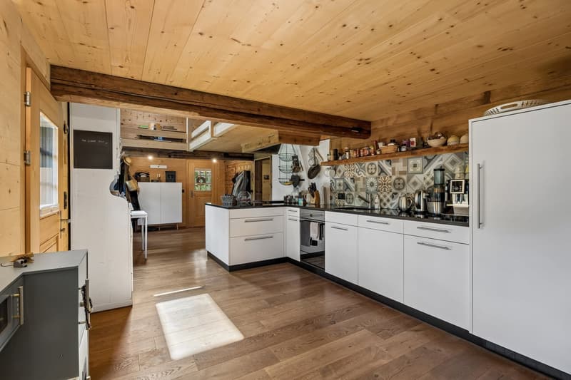Wunderschön kernsaniertes 6 Zimmer Einfamilienhaus mit weitläufigem Garten (10)