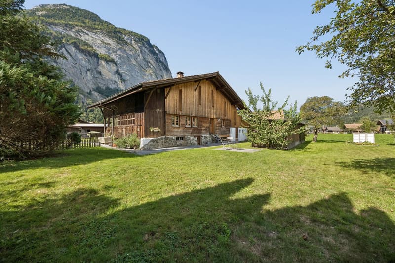 Wunderschön kernsaniertes 6 Zimmer Einfamilienhaus mit weitläufigem Garten (3)