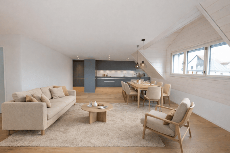 Charming 4.5-room attic maisonette with two sunny balconies (9)
