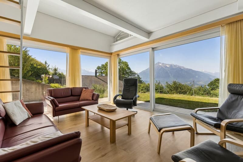 Wohnbereich mit direktem Gartenzugang