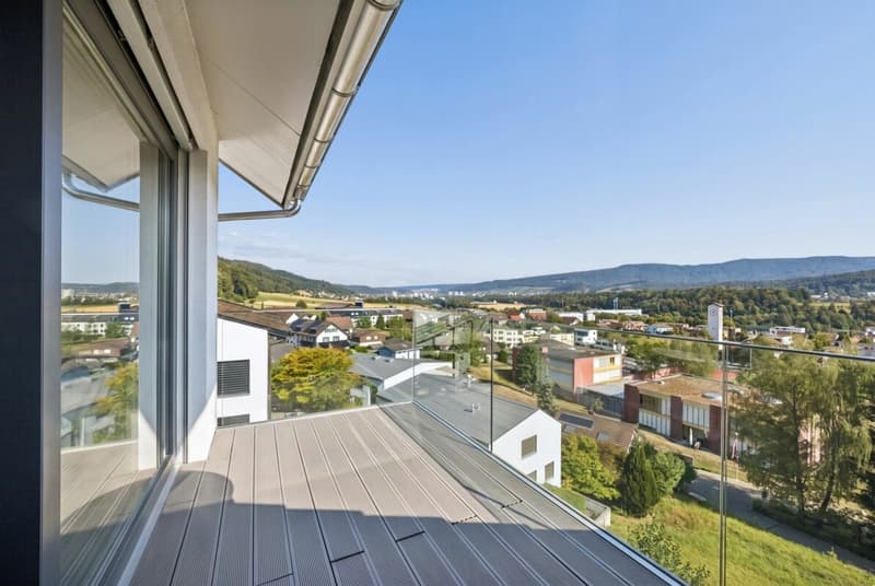 Terrasse mit Weitblich ins Limmattal