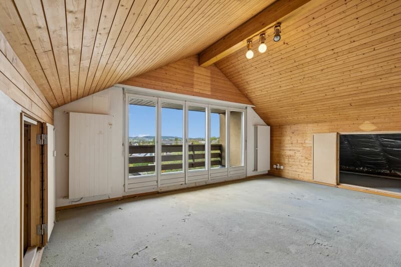 Dachgeschoss mit Balkon und Weitsicht