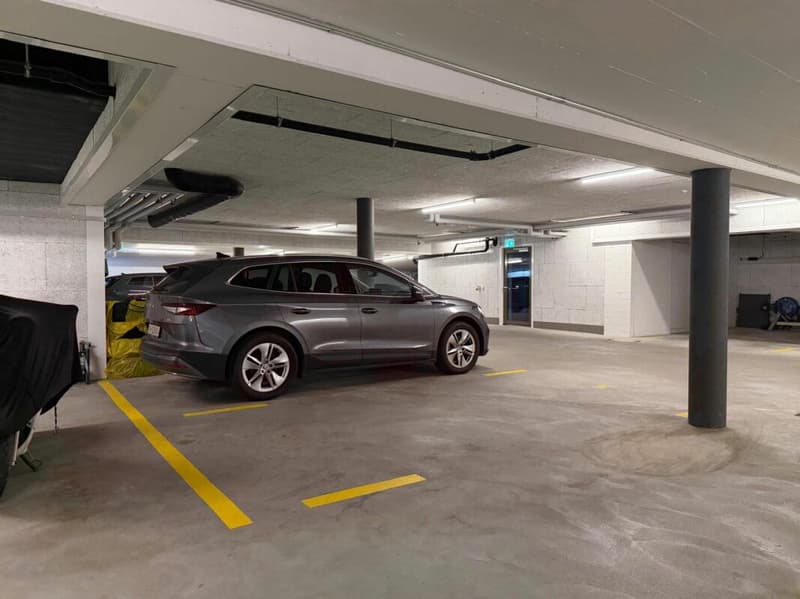 Einstellhallenparkplatz Nr. 5