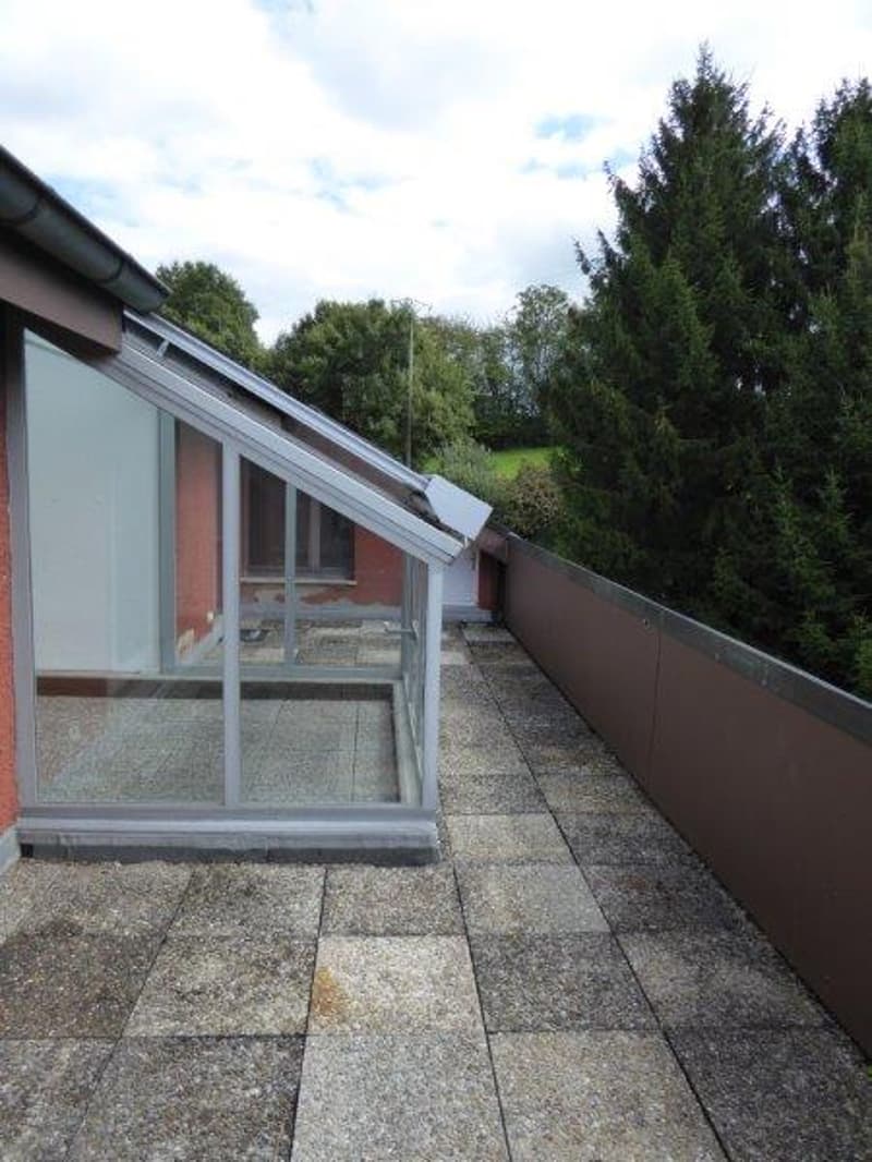 Spacious 5.5-room apartment with balcony and winter garden in Kerzers (12)