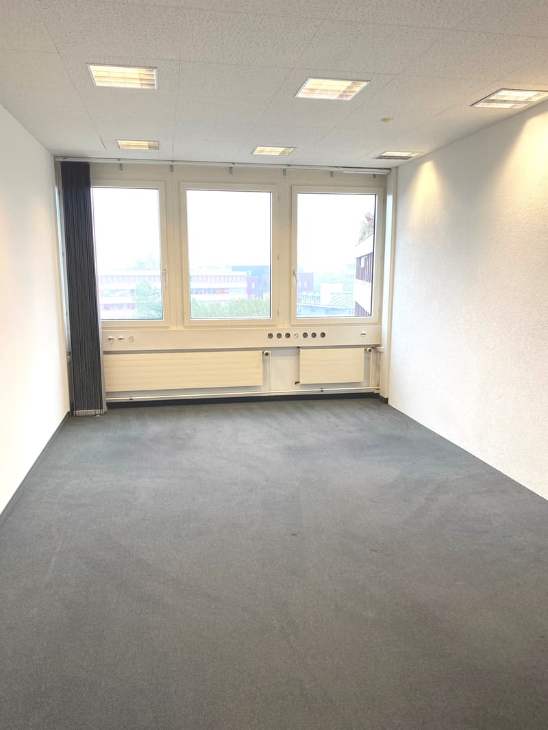 Espaces de bureau et de stockage modernes à Glattbrugg - en face de la gare de Glattbrugg (9)