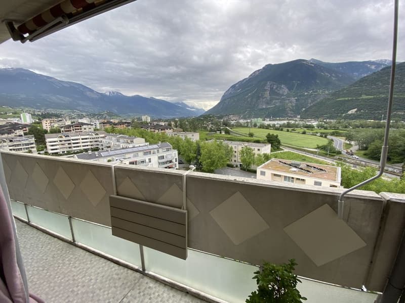 Charmant appartement de 2 pièces à Sierre avec vue imprenable (7)