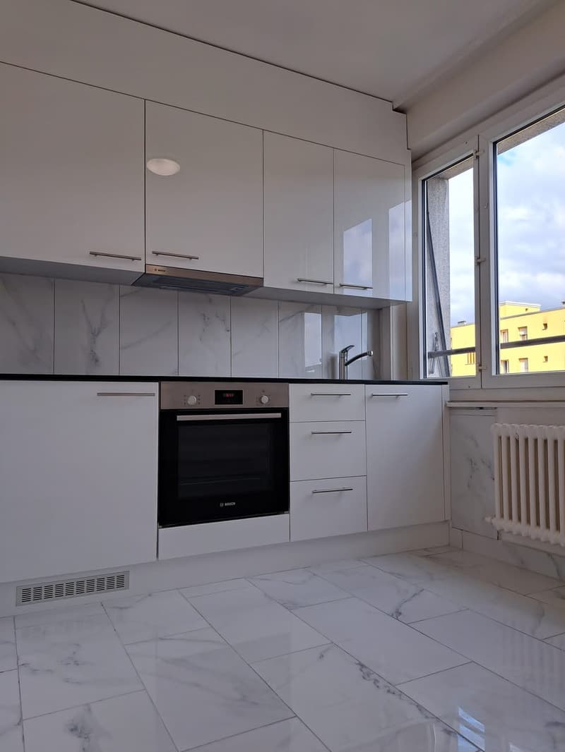 Charmant appartement 1.5 pièces avec balcon au Locle (2)