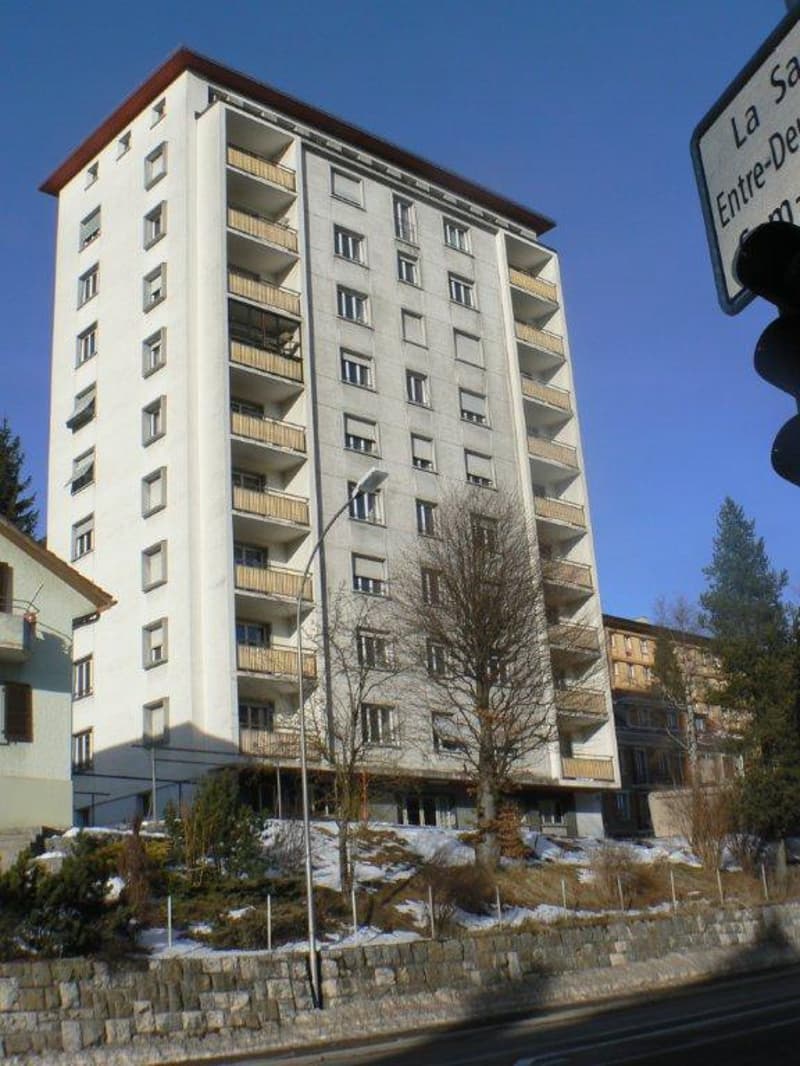 Charmant appartement 1.5 pièces avec balcon au Locle (7)