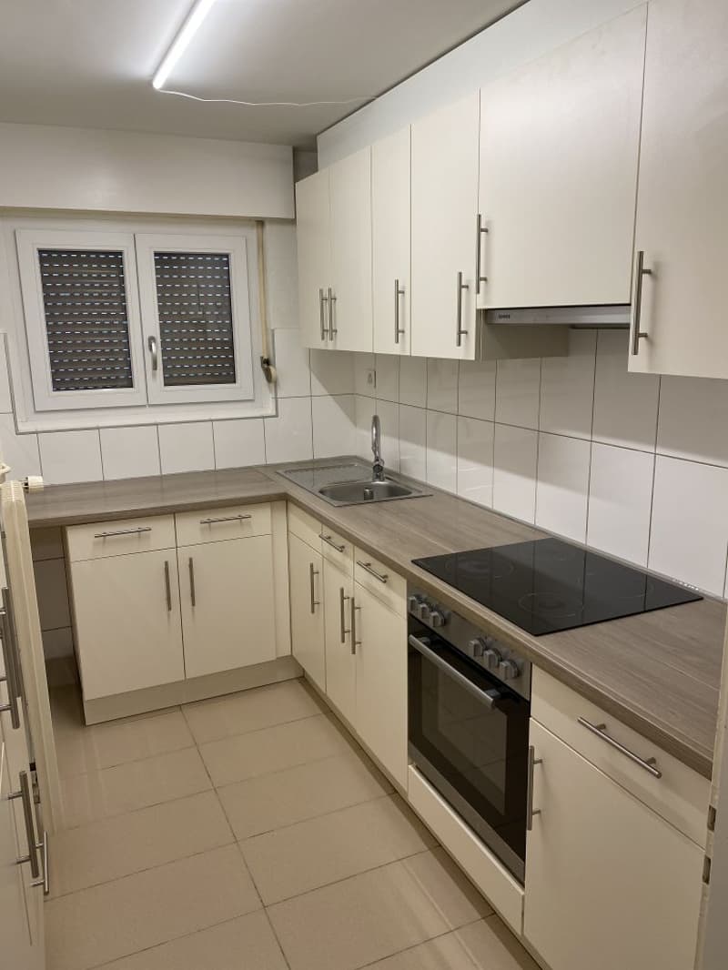 Charmant appartement 2.5 pièces avec balcon à Bévilard (2)