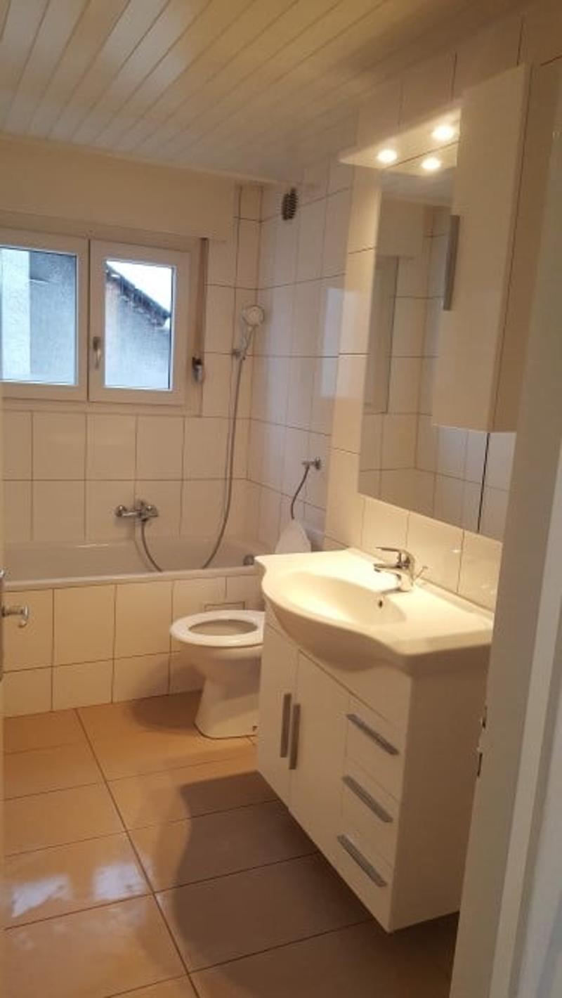Charmant appartement 2.5 pièces avec balcon à Bévilard (6)