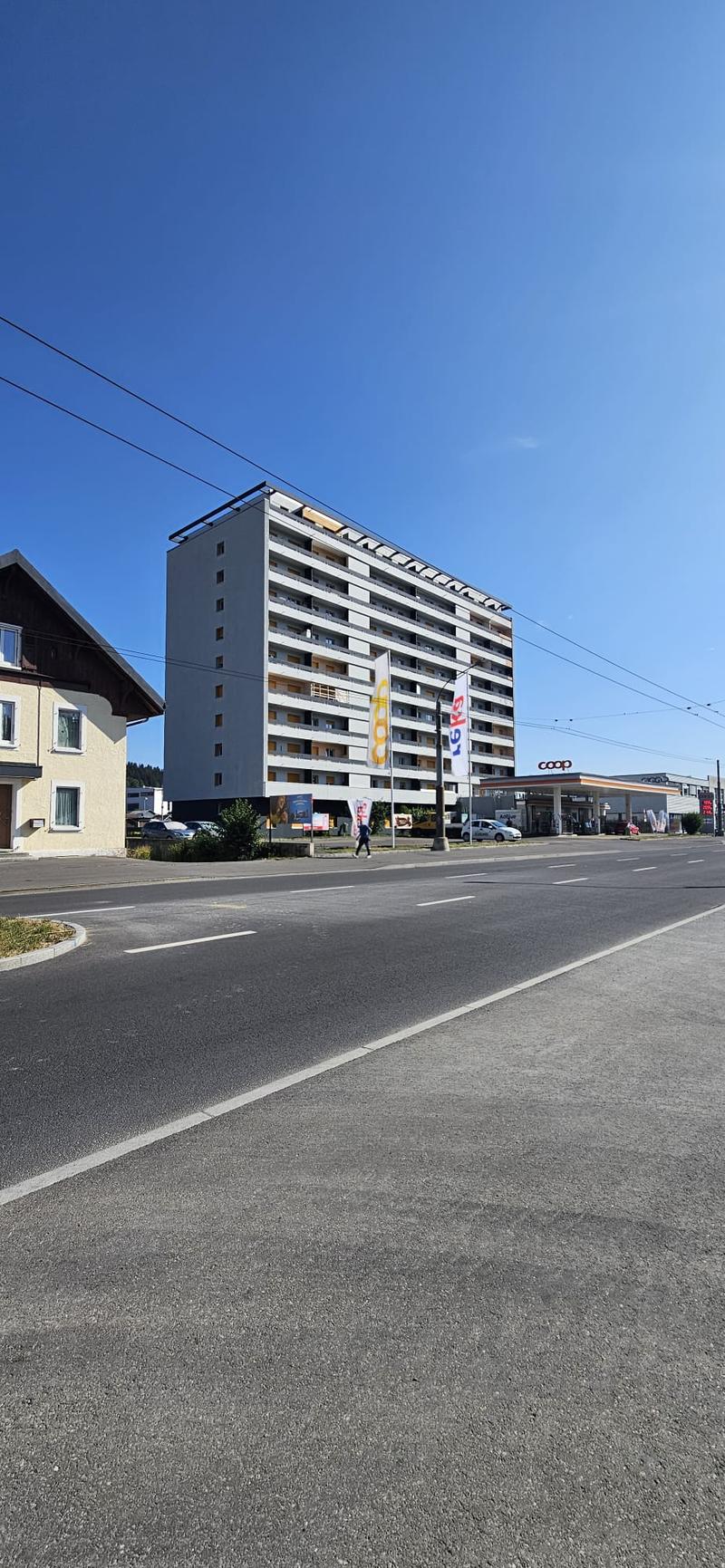 Charmant appartement de 1.5 pièces avec balcon à La Chaux-de-Fonds (5)