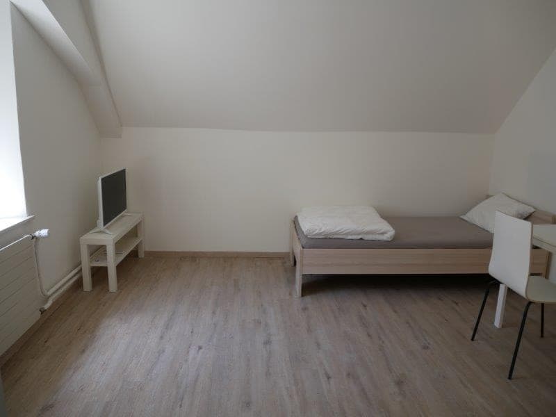 Renovierte und möblierte Zimmer zu sehr günstigem Preis (5)