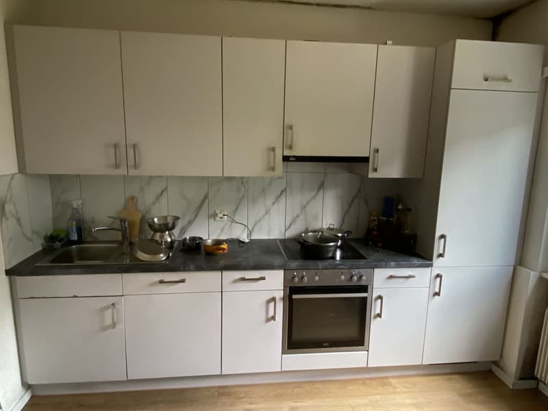 Charmant appartement de 4.5 pièces avec balcon à Sierre (3)