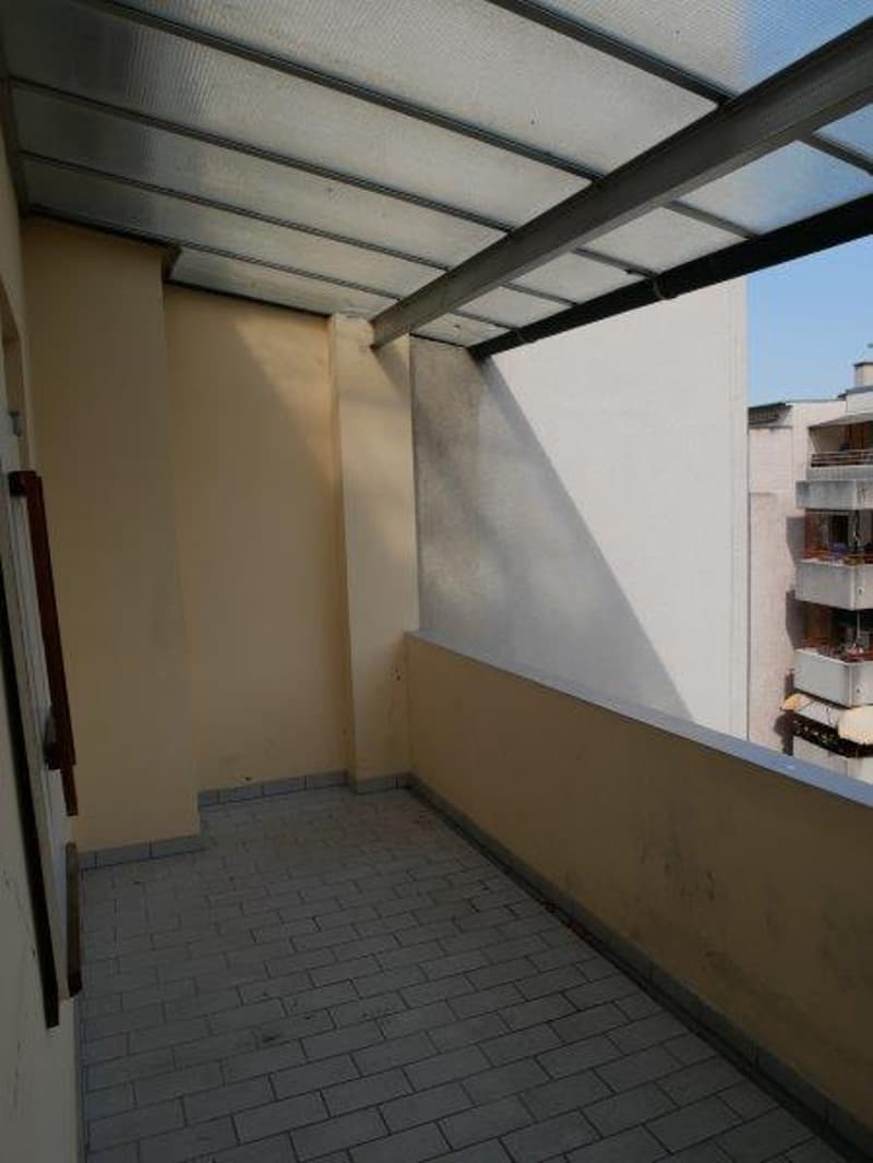 Helle 2-Zimmer-Wohnung mit Balkon an der Feldbergstrasse in Basel (10)
