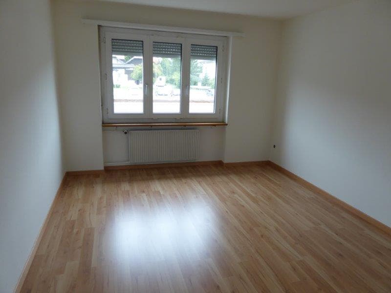 Helle 3.5-Zimmer-Wohnung mit Balkon und schöner Aussicht in Hägendorf (7)