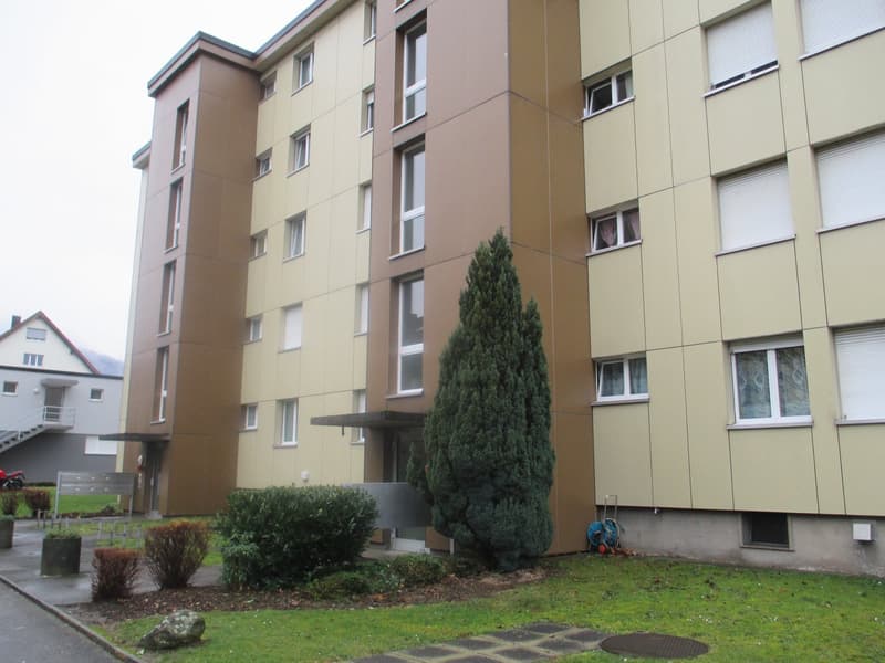 Helle 4-Zimmer-Wohnung mit Balkon in Dulliken – ab Oktober 2026 verfügbar (1)
