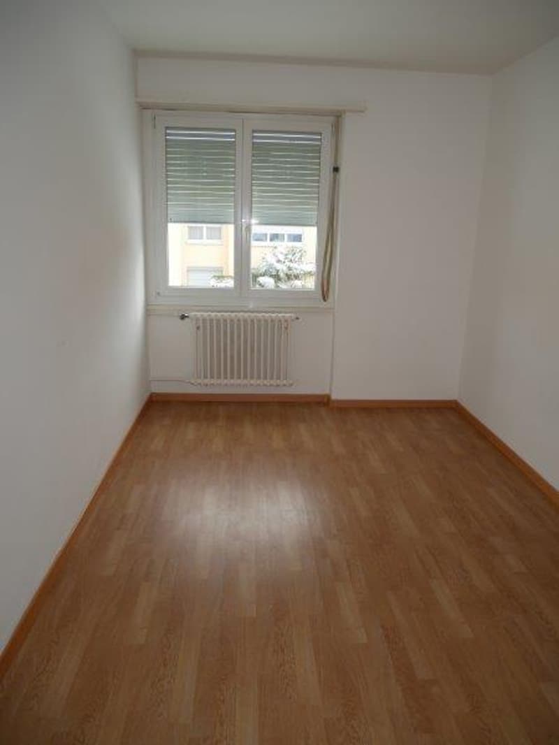 Helle 4-Zimmer-Wohnung mit Balkon in Dulliken – ab Oktober 2026 verfügbar (8)