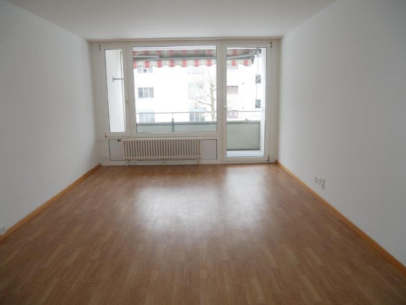 Helle 4-Zimmer-Wohnung mit Balkon in Dulliken – ab Oktober 2026 verfügbar (3)