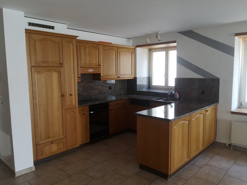 Charmante 3.5-Zimmer-Wohnung mit Balkon in Rekingen AG – ab sofort verfügbar (1)