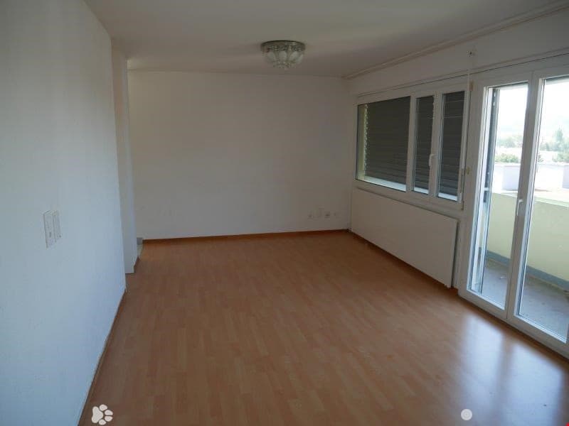 Moderne 3.5-Zimmer-Wohnung mit Balkon in Biel/Bienne (4)