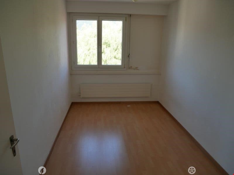 Moderne 3.5-Zimmer-Wohnung mit Balkon in Biel/Bienne (5)