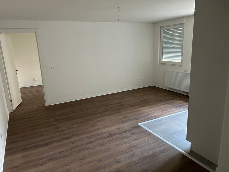 Appartement 4 pièces en cours de rénovation avec balcon à La Chaux-de-Fonds (3)