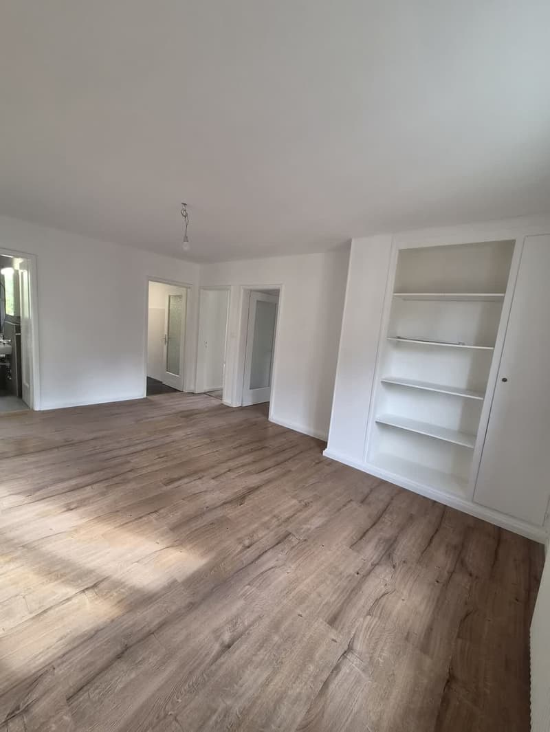 Appartement 4 pièces rénové avec balcon – La Chaux-de-Fonds (10)