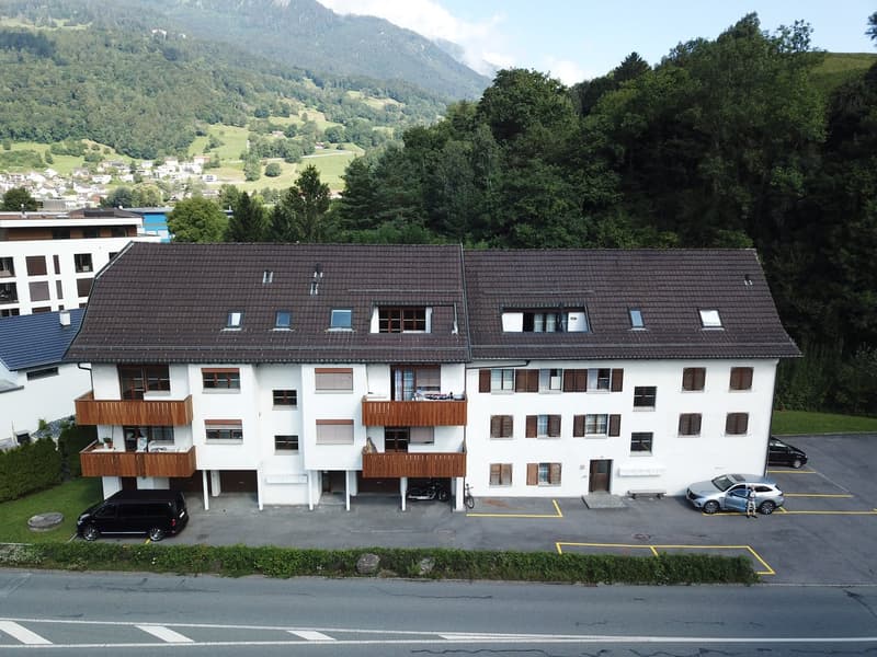 Weiträumige und angenehme 2.5-Zimmerwohnung zu vermieten (2)