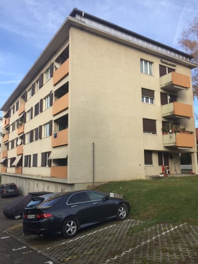 1-Zimmerwohnung mit Balkon in Kloten zu vermieten! (1)